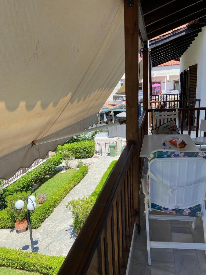 Beautiful Apartment By Center Of Pefkochori Chalkidiki Exterior photo