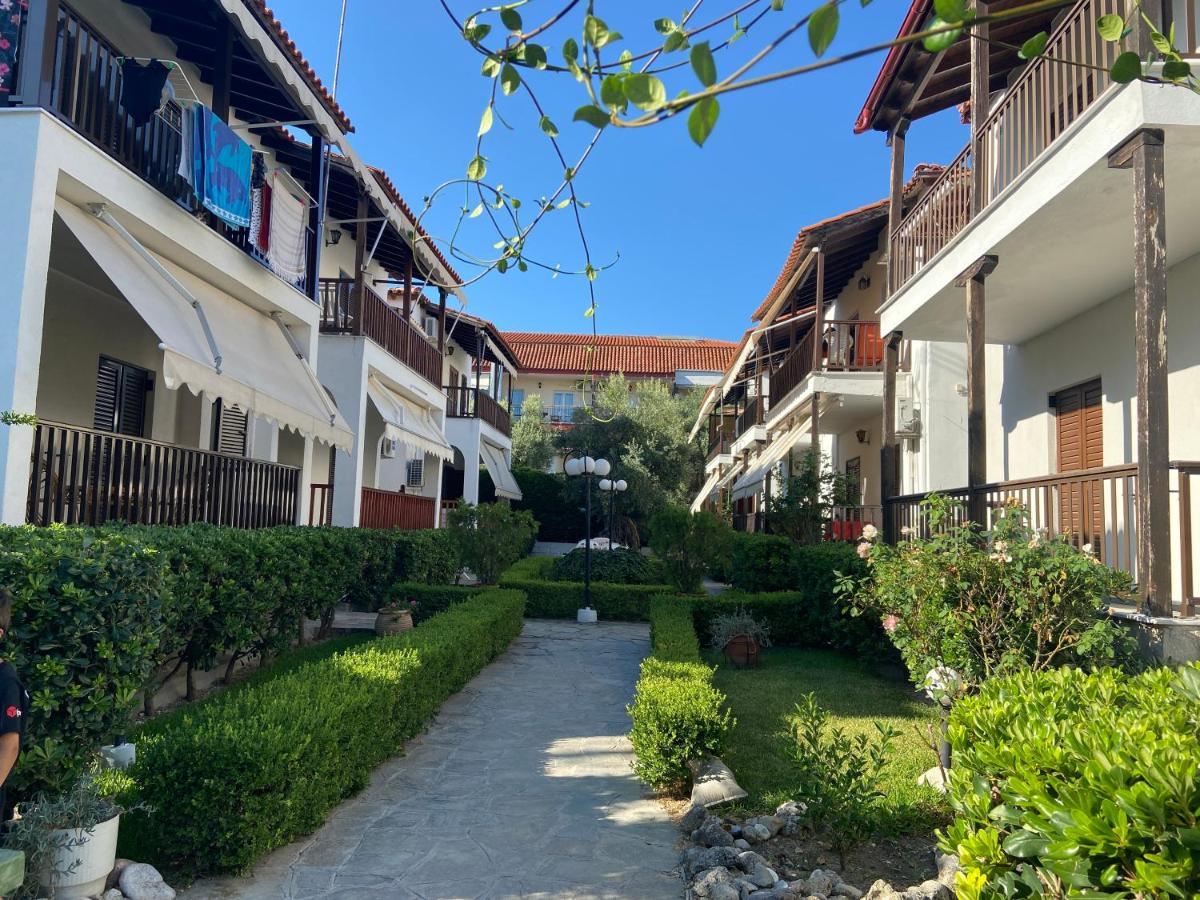 Beautiful Apartment By Center Of Pefkochori Chalkidiki Exterior photo